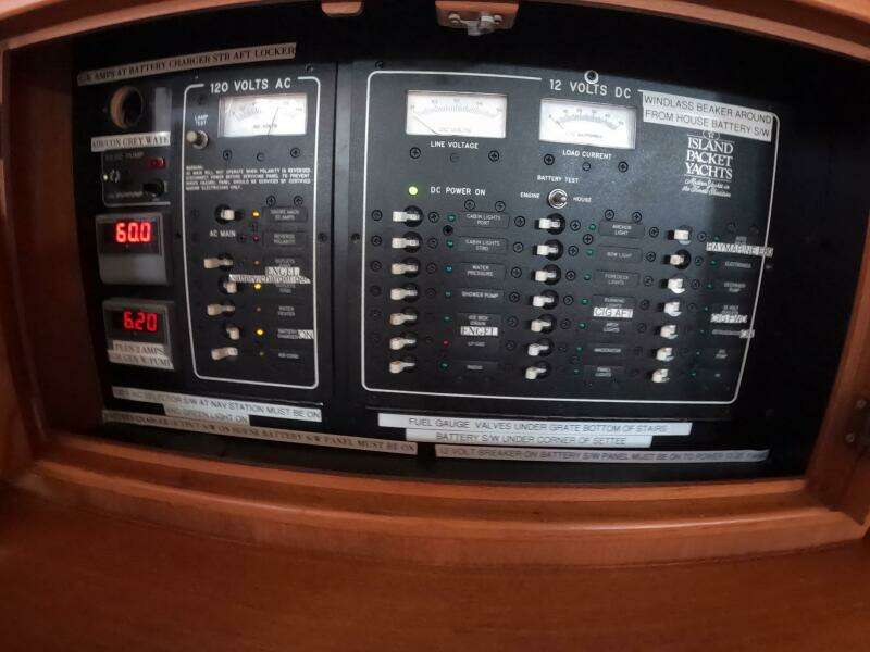 3 DOLPHINS 37ft Island Packet Yacht For Sale