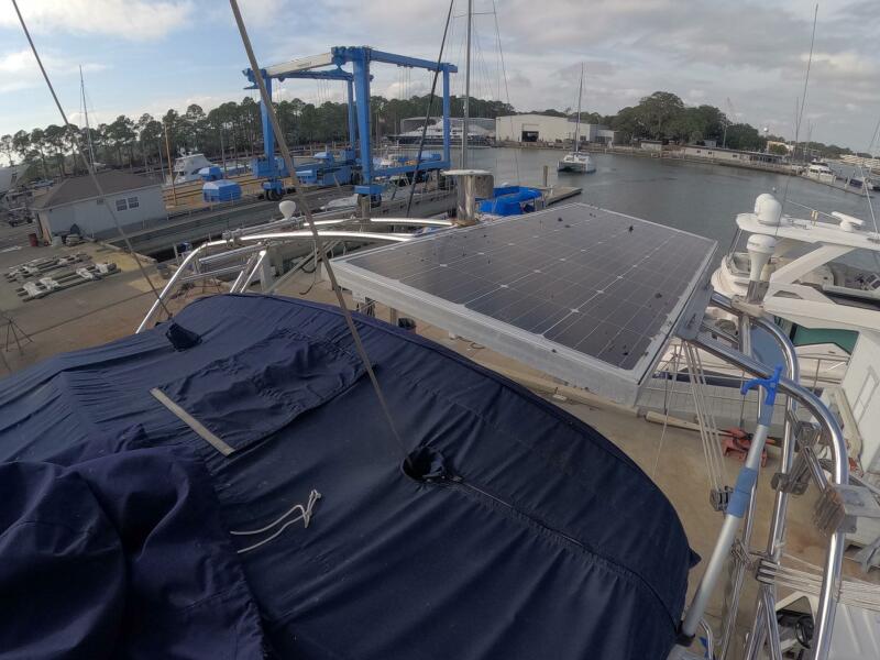 37' 2005 Island Packet 370