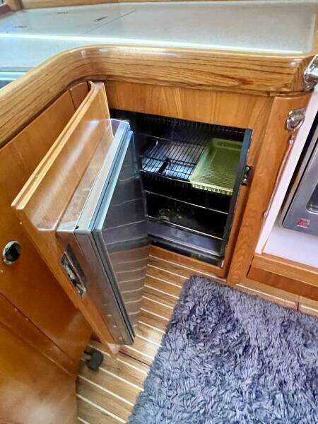 TENACIOUS 54ft Feeling Yacht For Sale