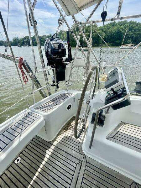 TENACIOUS 54ft Feeling Yacht For Sale