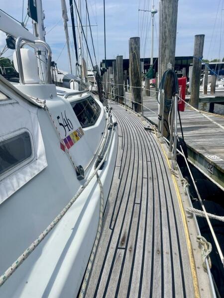 54' 1997 Feeling 546