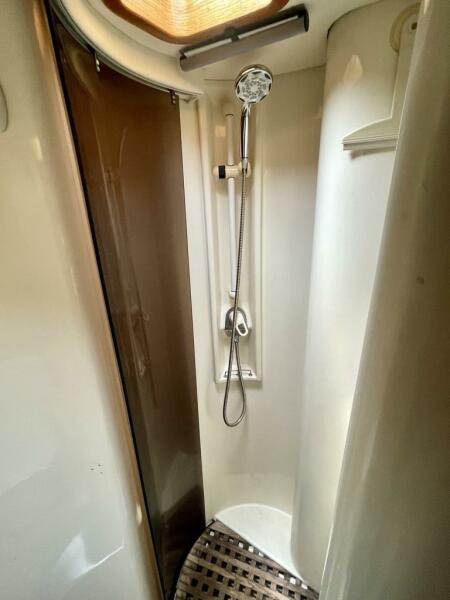 54' 1997 Feeling 546