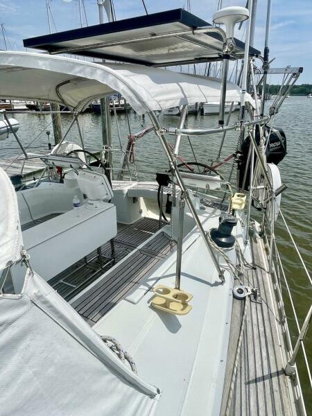 54' 1997 Feeling 546