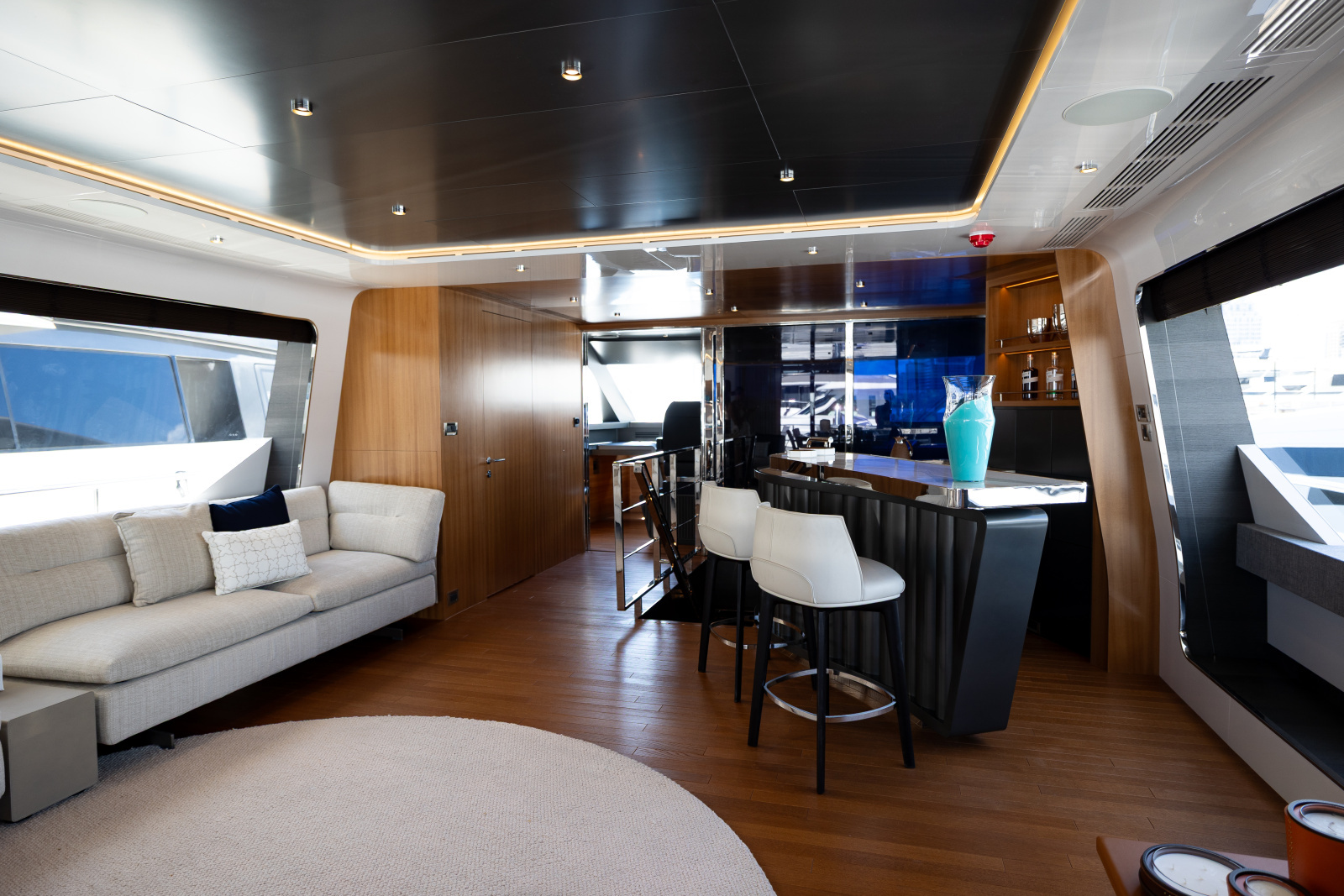 113ft Ocean Alexander Yacht For Sale