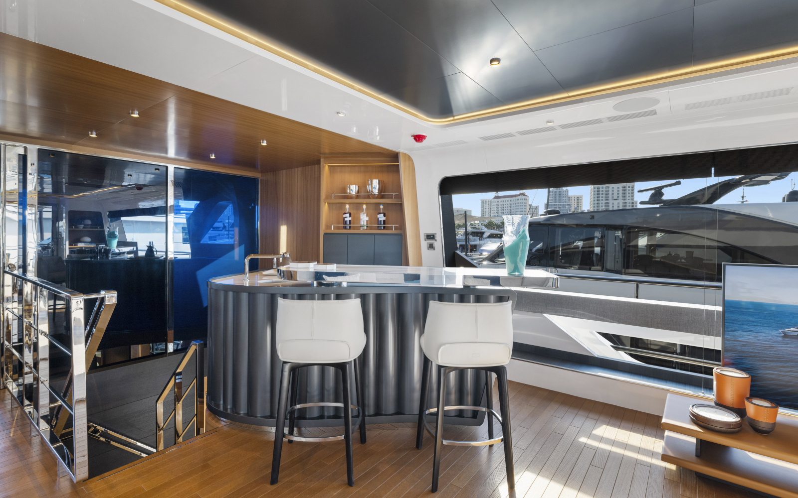 113ft Ocean Alexander Yacht For Sale