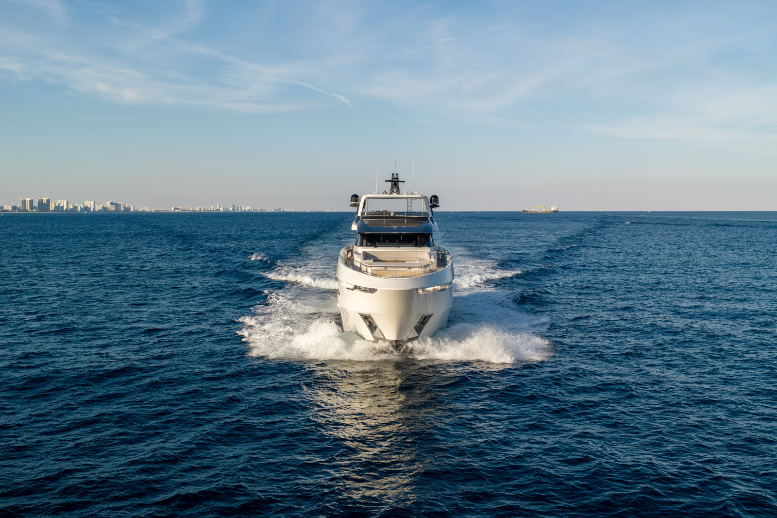 113ft Ocean Alexander Yacht For Sale