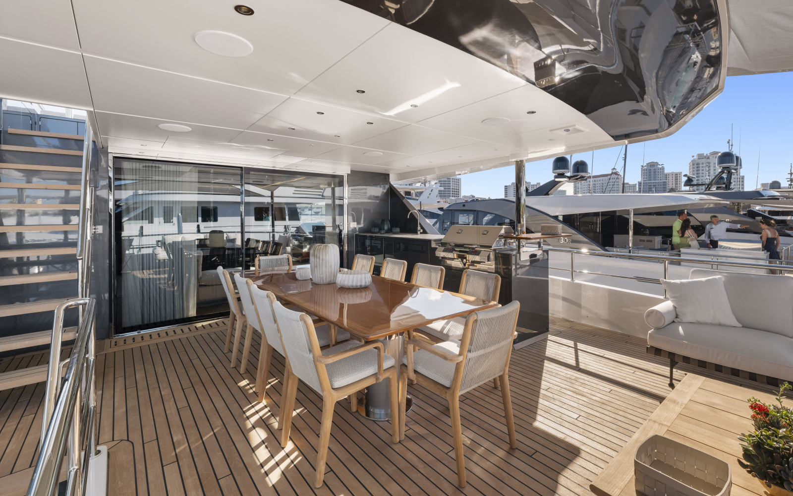 113ft Ocean Alexander Yacht For Sale