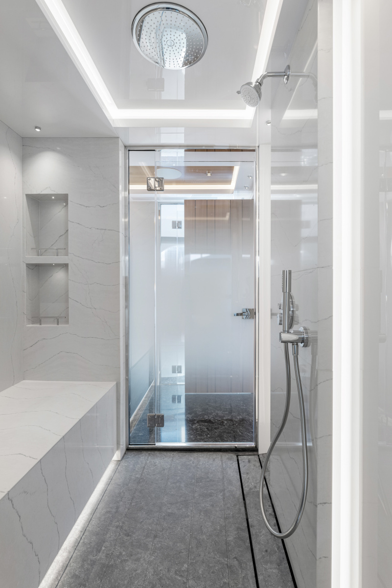 113ft Ocean Alexander Yacht For Sale