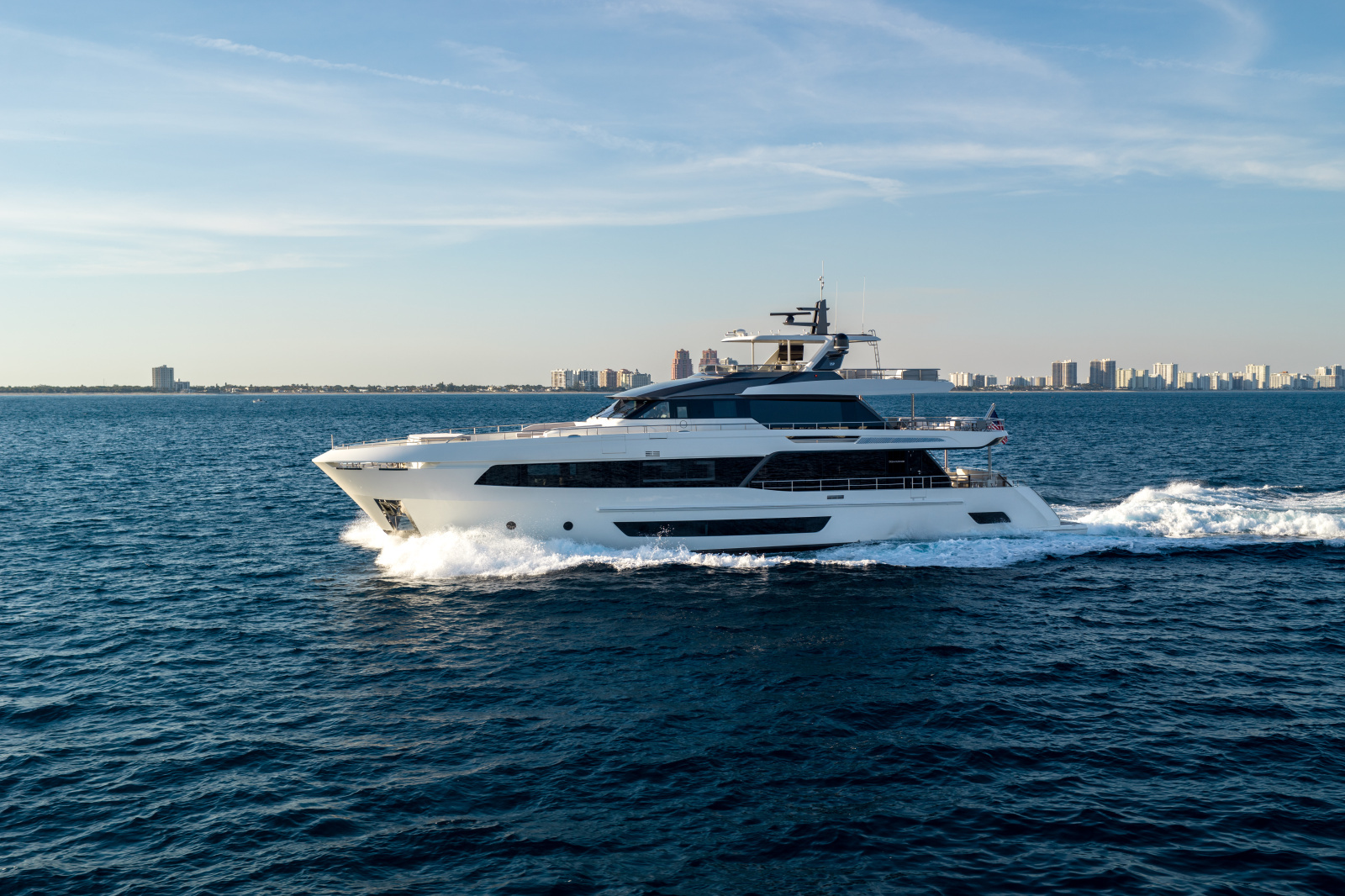 113ft Ocean Alexander Yacht For Sale