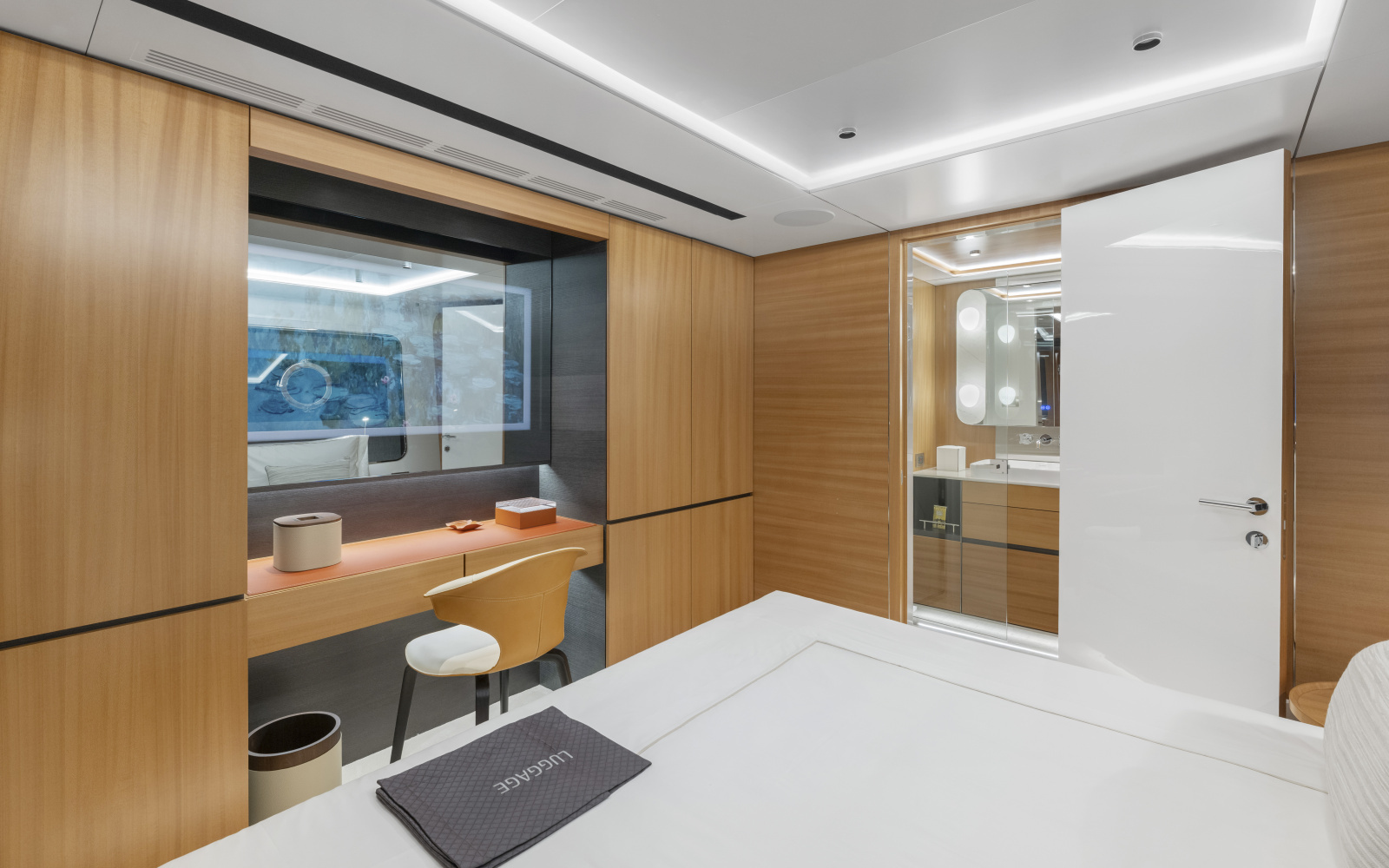 113ft Ocean Alexander Yacht For Sale