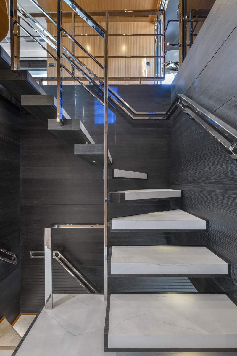 113ft Ocean Alexander Yacht For Sale