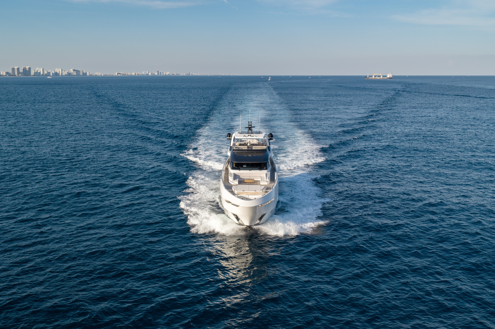 113ft Ocean Alexander Yacht For Sale