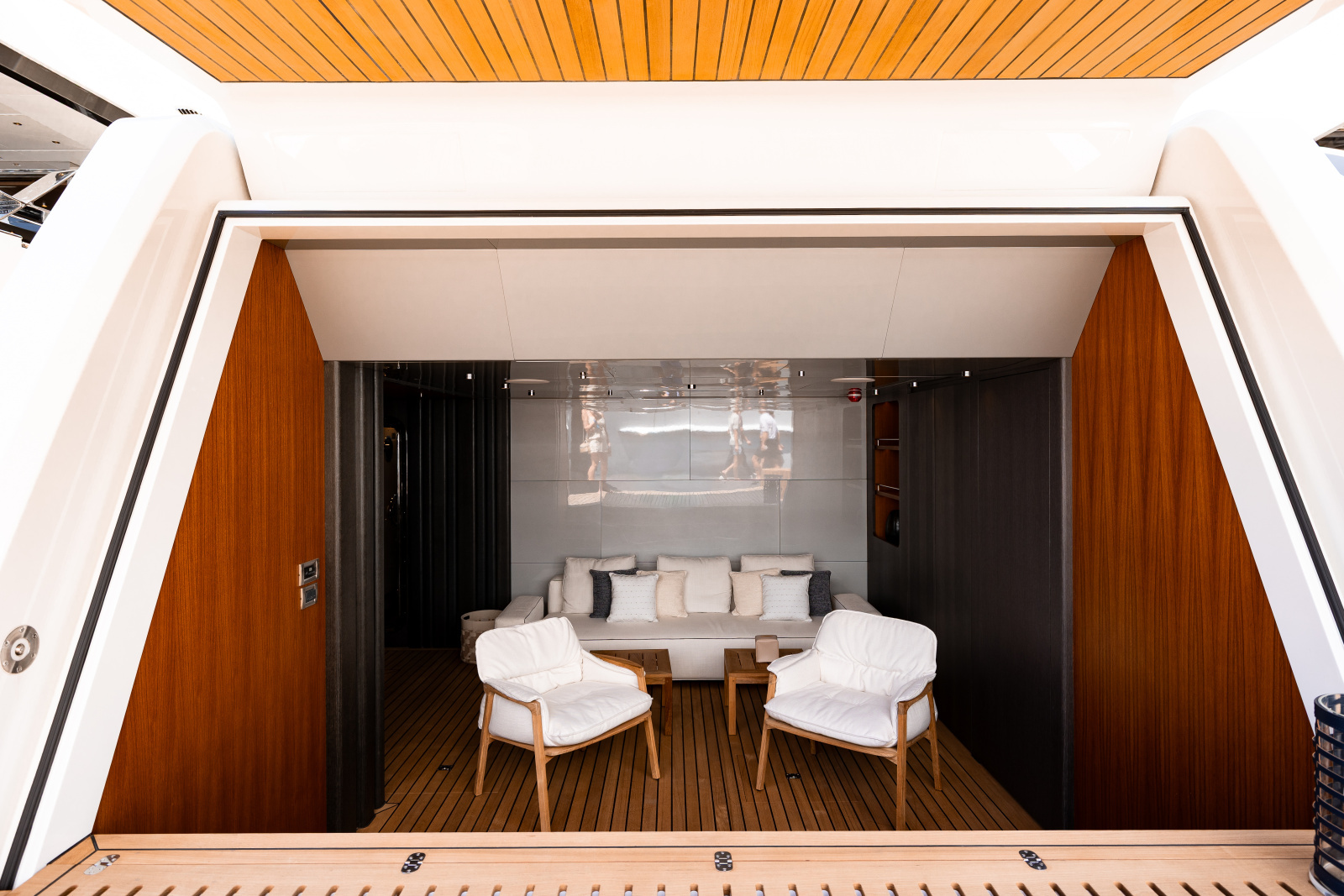 113ft Ocean Alexander Yacht For Sale