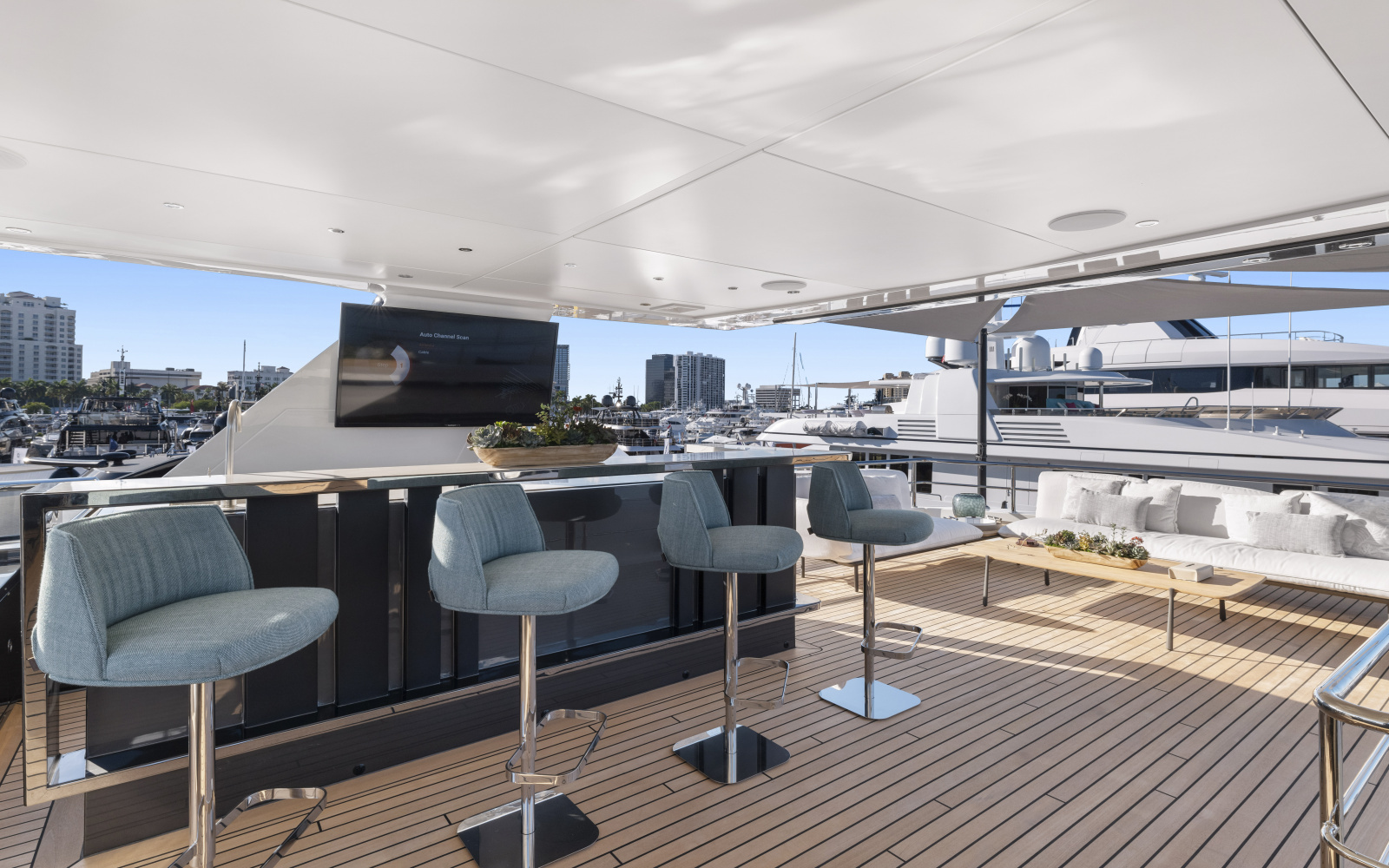 113ft Ocean Alexander Yacht For Sale