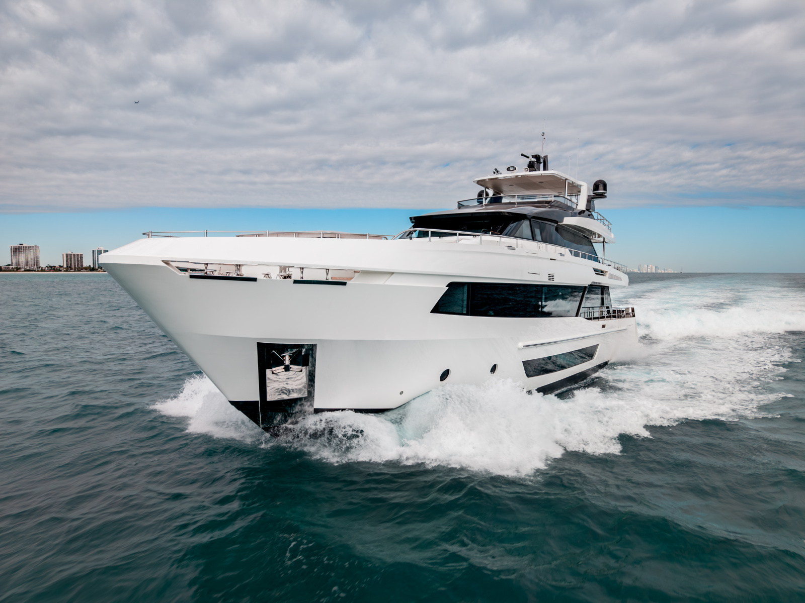 113ft Ocean Alexander Yacht For Sale
