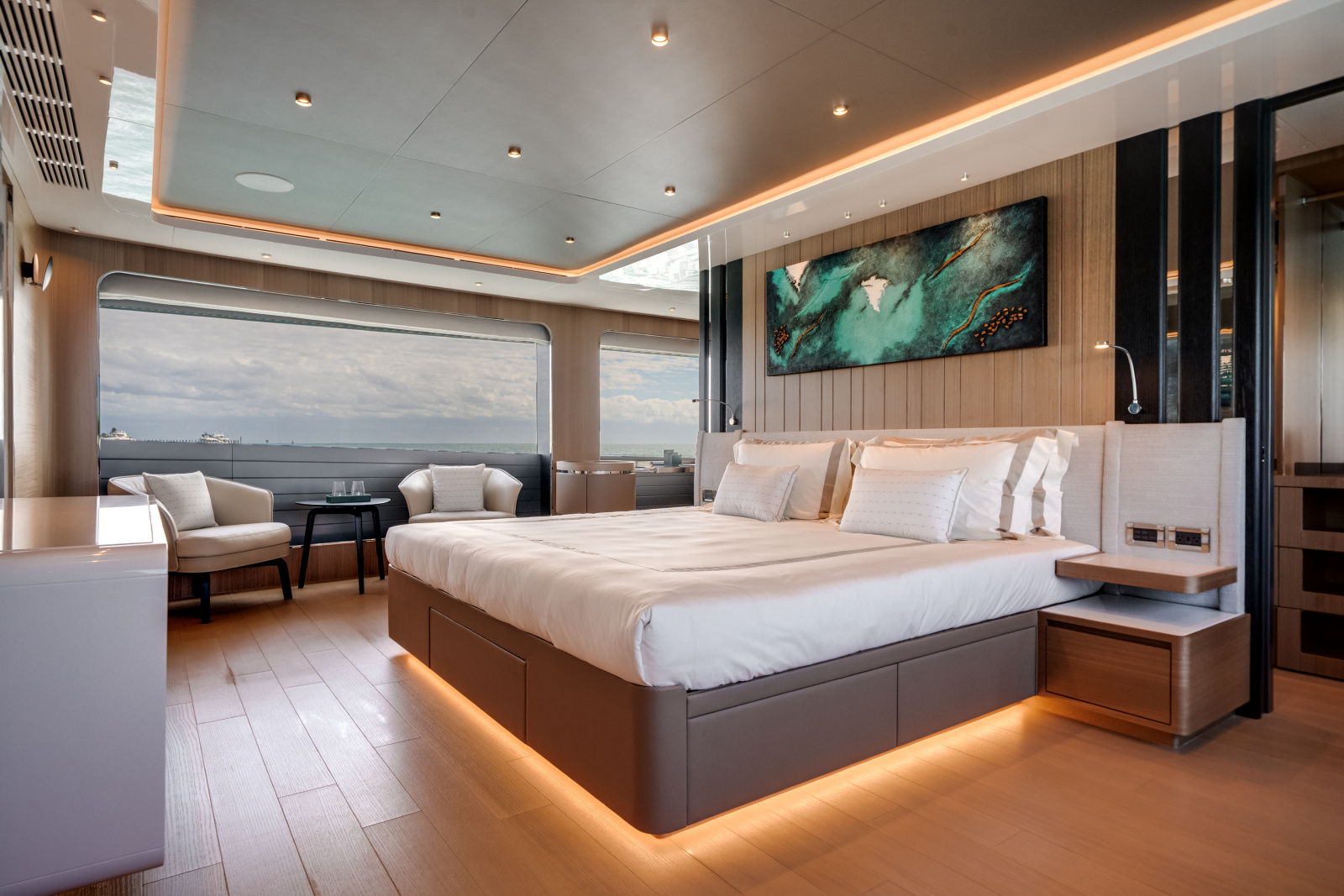 113ft Ocean Alexander Yacht For Sale