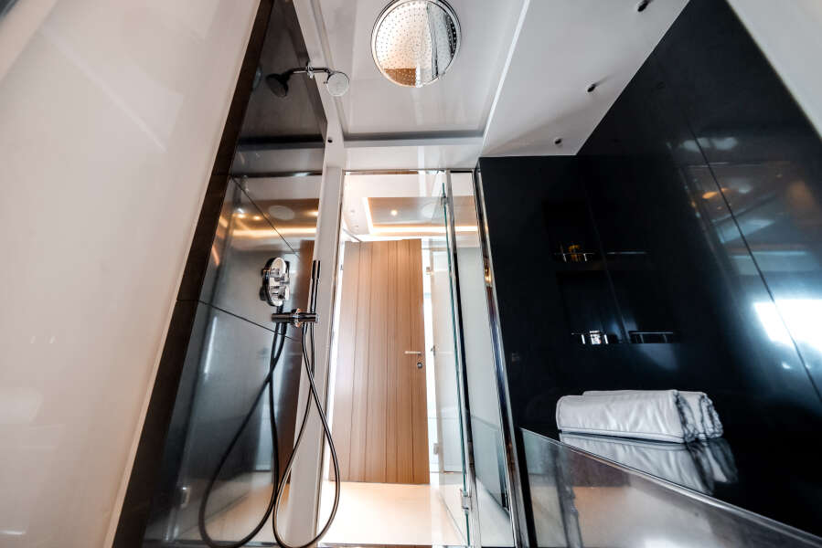 113ft Ocean Alexander Yacht For Sale