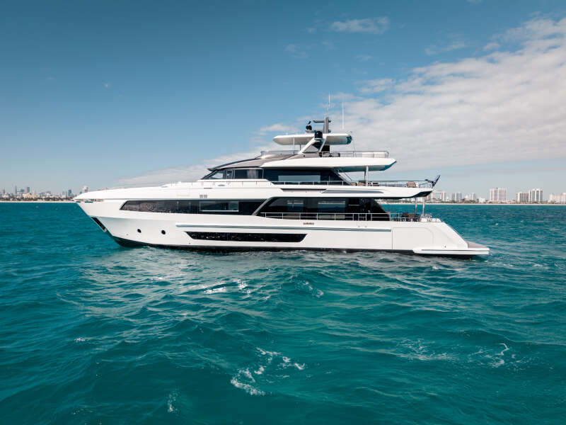 113ft Ocean Alexander Yacht For Sale