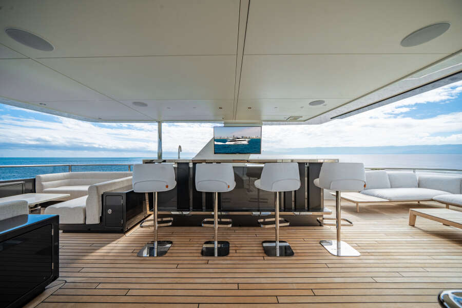 113ft Ocean Alexander Yacht For Sale