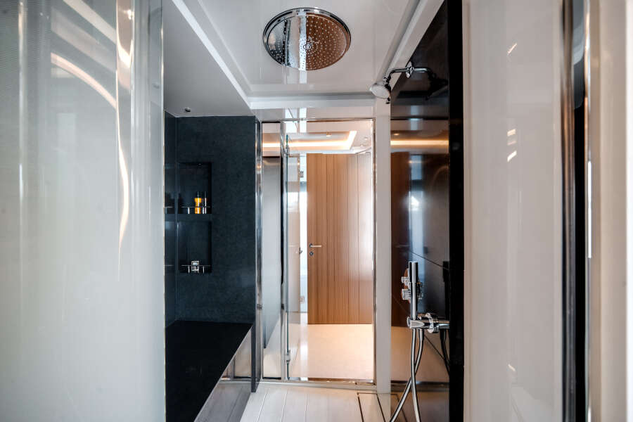 113ft Ocean Alexander Yacht For Sale