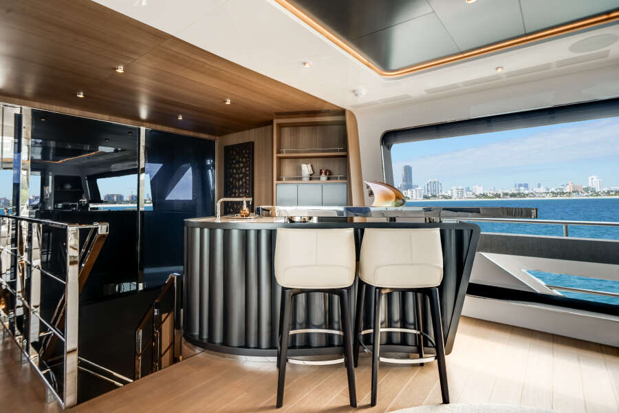 113ft Ocean Alexander Yacht For Sale