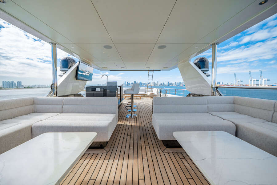 113ft Ocean Alexander Yacht For Sale