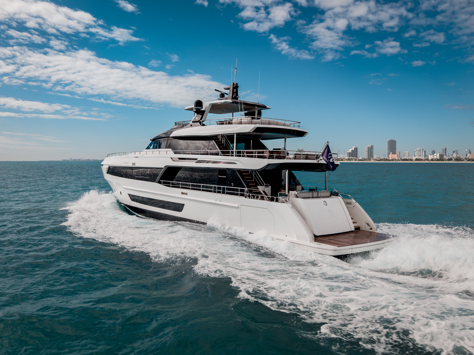 113ft Ocean Alexander Yacht For Sale