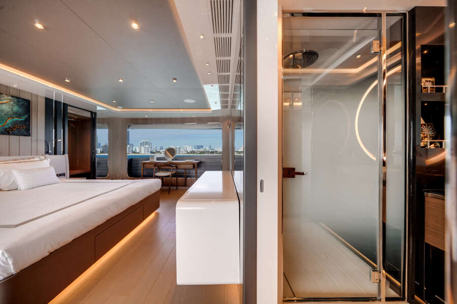 113ft Ocean Alexander Yacht For Sale