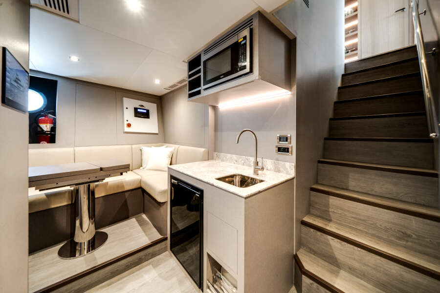 113ft Ocean Alexander Yacht For Sale