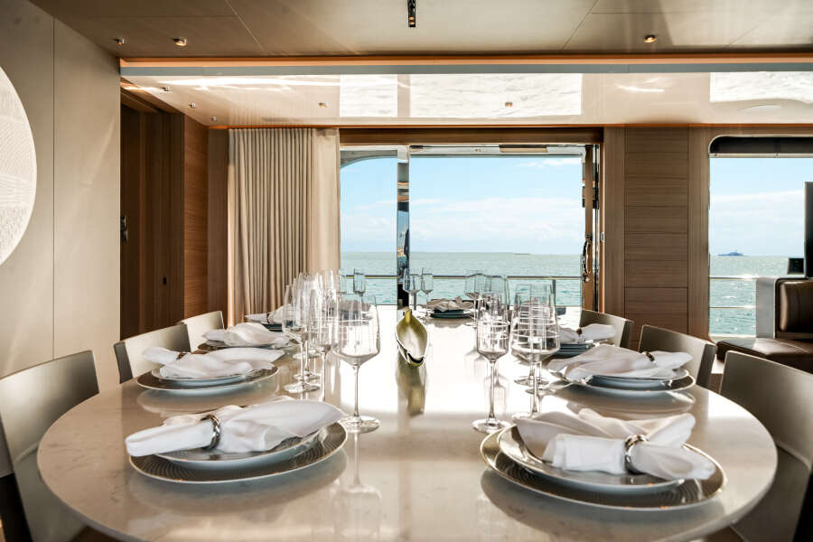 113ft Ocean Alexander Yacht For Sale