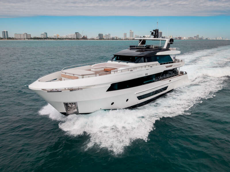 113ft Ocean Alexander Yacht For Sale