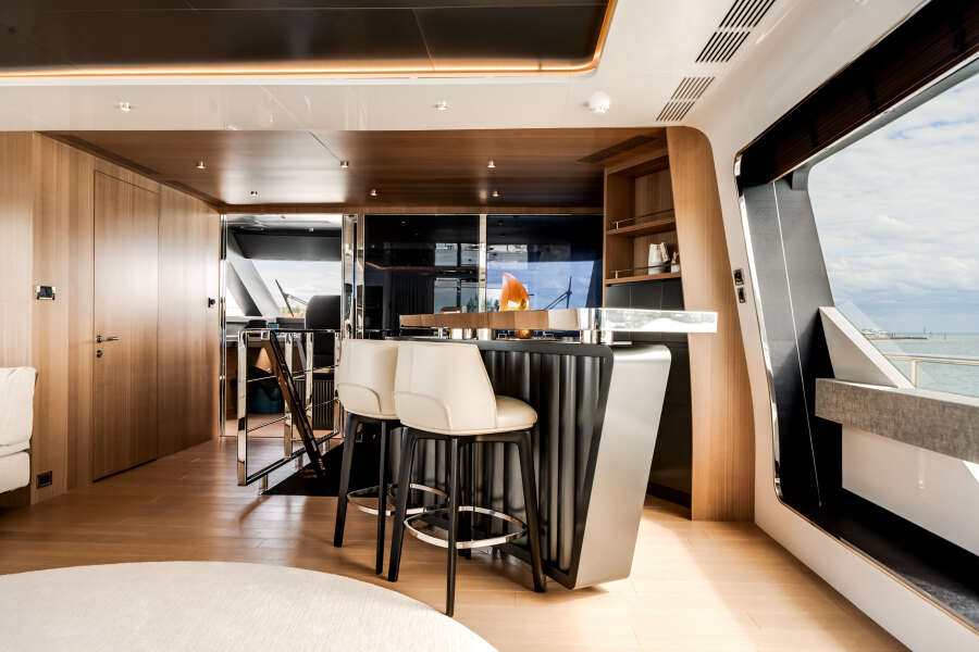 113ft Ocean Alexander Yacht For Sale