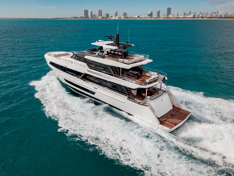 113ft Ocean Alexander Yacht For Sale
