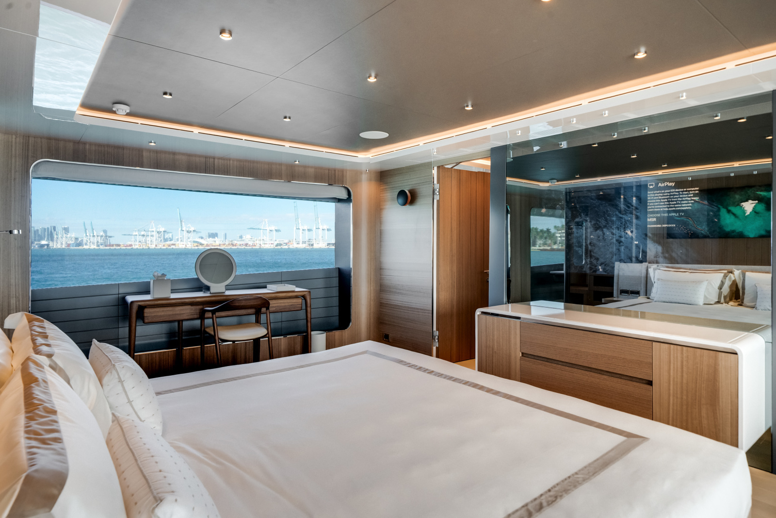 113ft Ocean Alexander Yacht For Sale