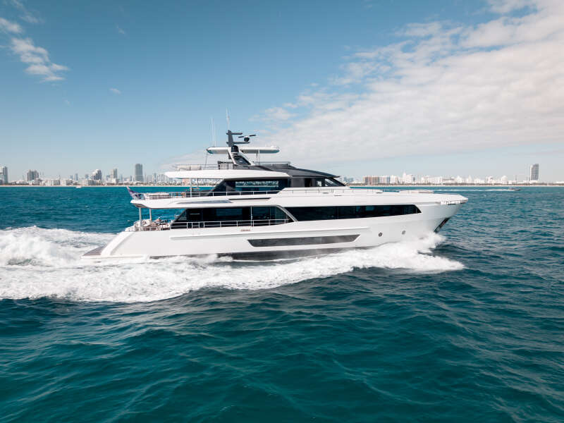 113ft Ocean Alexander Yacht For Sale