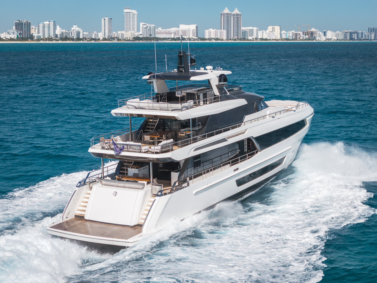 113ft Ocean Alexander Yacht For Sale