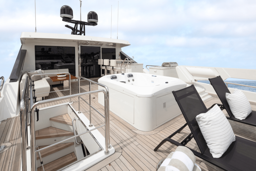 106ft Ocean Alexander Yacht For Sale