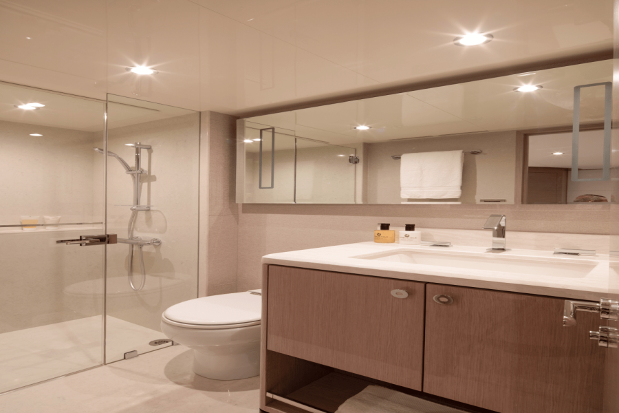 106ft Ocean Alexander Yacht For Sale