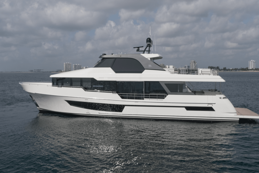 106ft Ocean Alexander Yacht For Sale