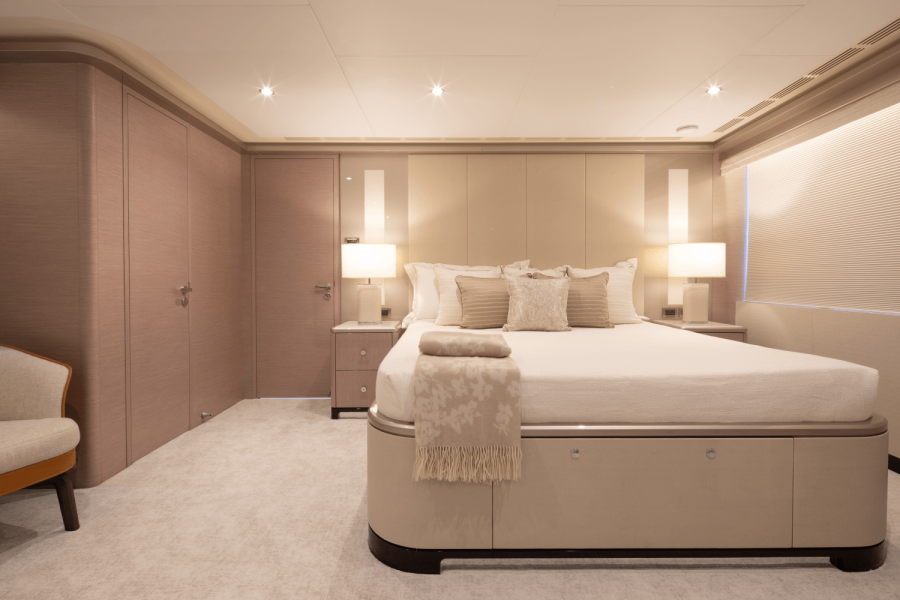 106ft Ocean Alexander Yacht For Sale