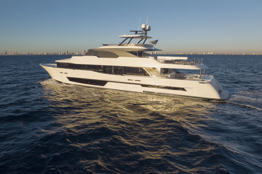 117ft Ocean Alexander Yacht For Sale