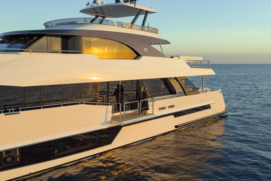 117ft Ocean Alexander Yacht For Sale