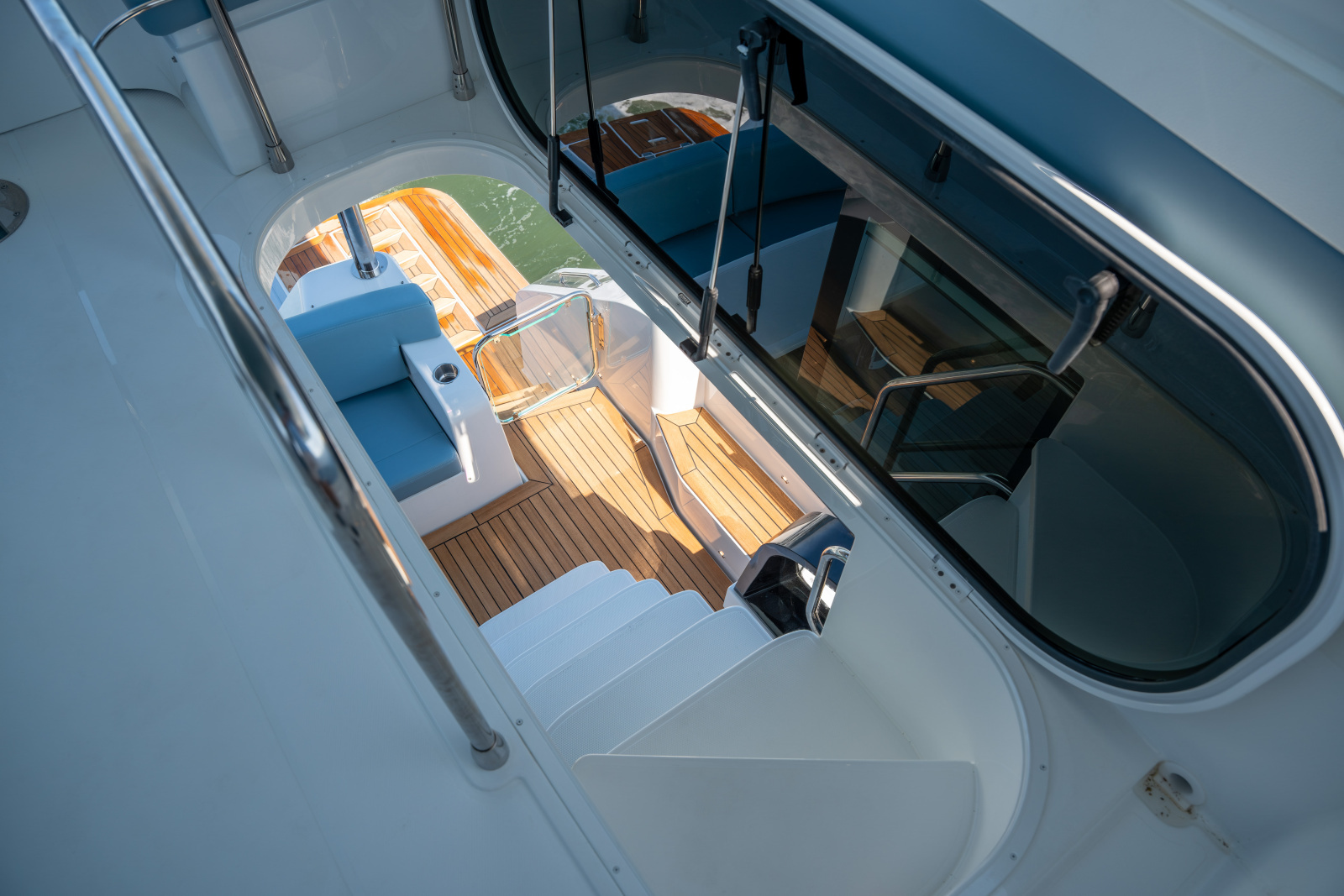 50ft Cruisers Yachts Yacht For Sale
