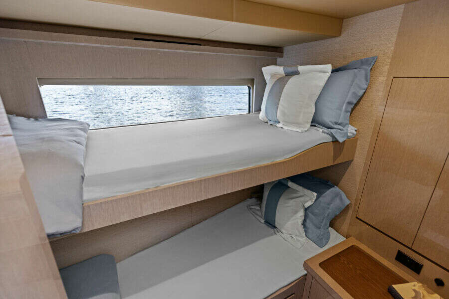 50ft Cruisers Yachts Yacht For Sale