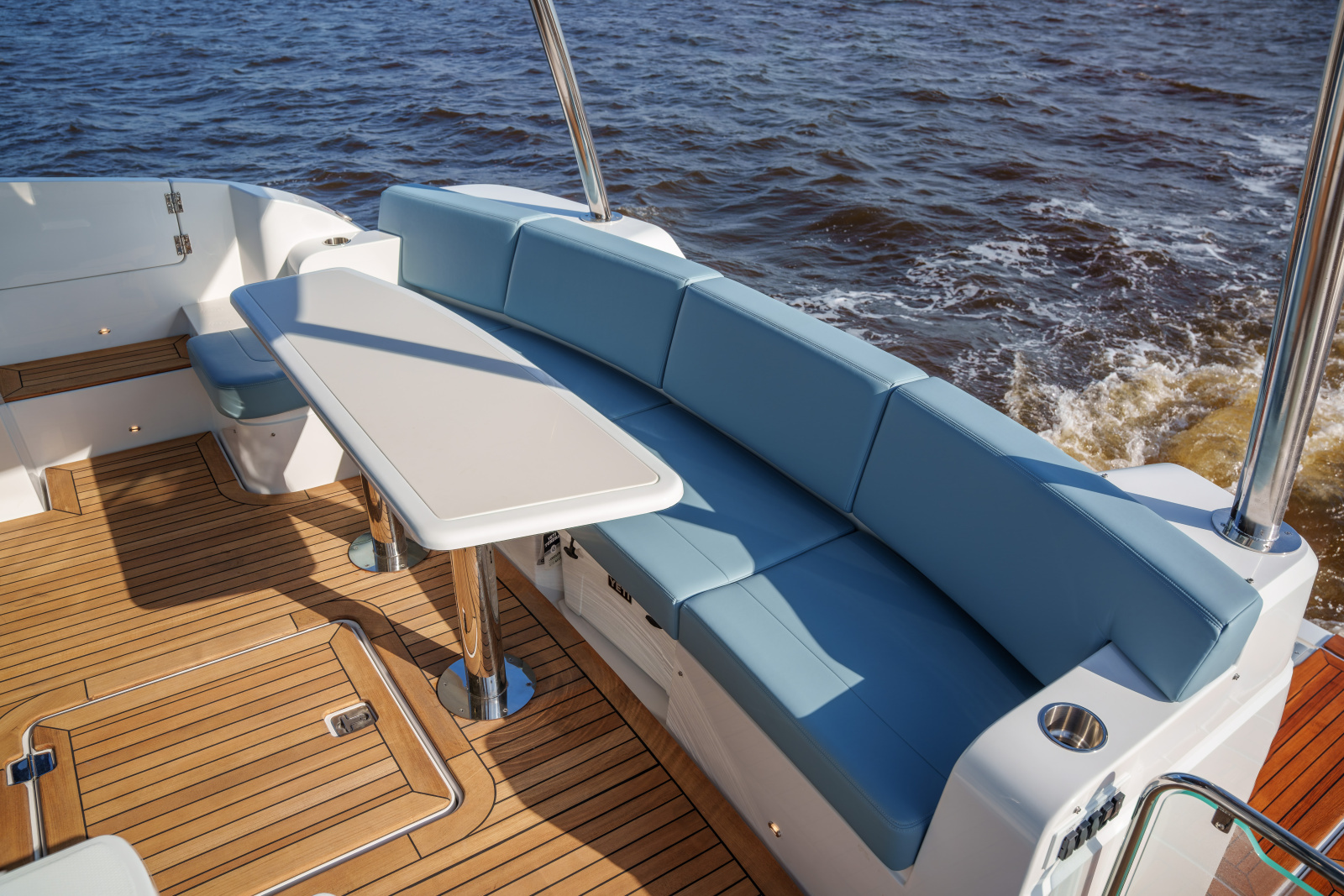 50ft Cruisers Yachts Yacht For Sale
