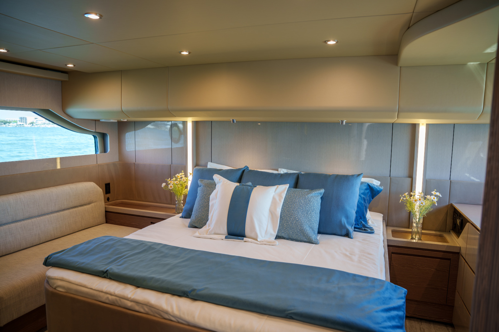 50ft Cruisers Yachts Yacht For Sale