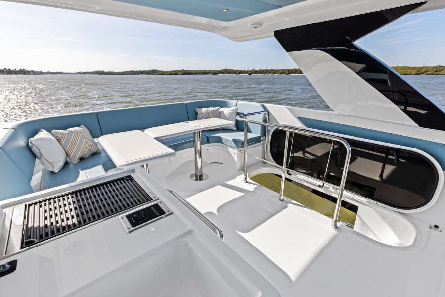 50ft Cruisers Yachts Yacht For Sale