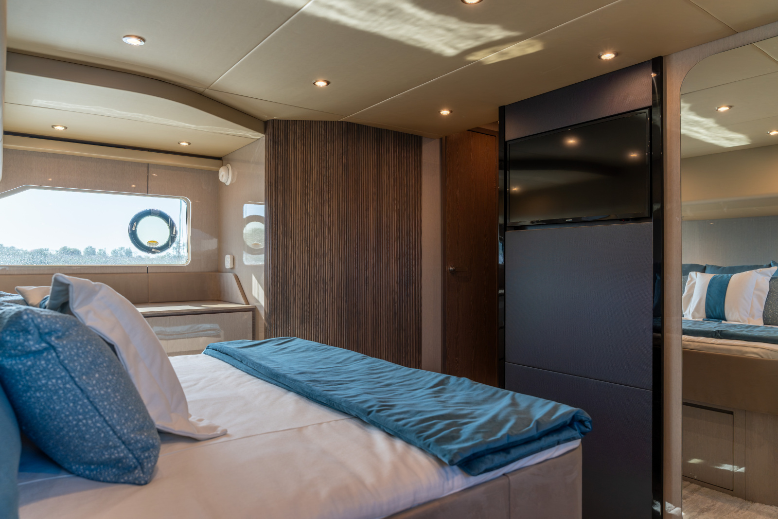 50ft Cruisers Yachts Yacht For Sale