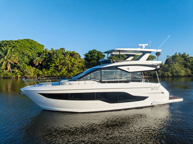 50ft Cruisers Yachts Yacht For Sale