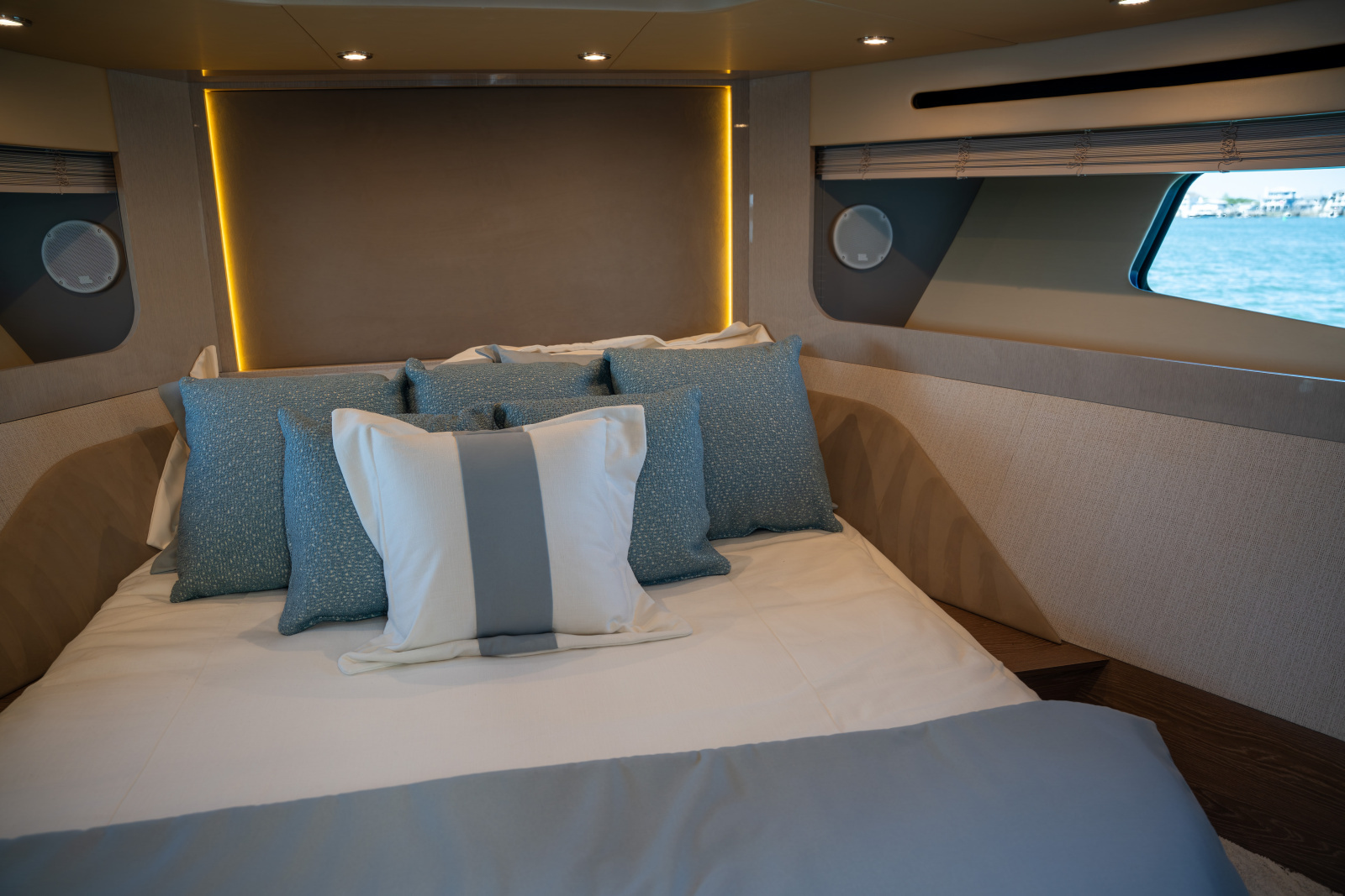 50ft Cruisers Yachts Yacht For Sale